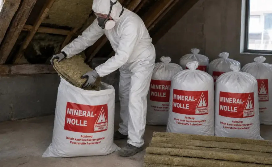 Mineralwolle entsorgen - sicherer Ausbau, Annahme und Kosten
