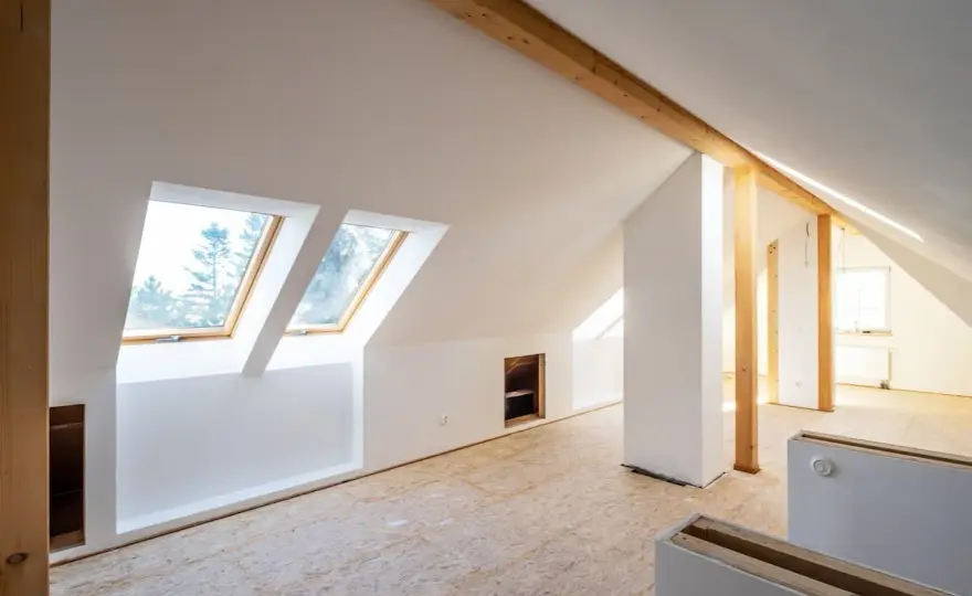 Rigipsplatten montieren - so gelingen Wand, Decke und Fugen